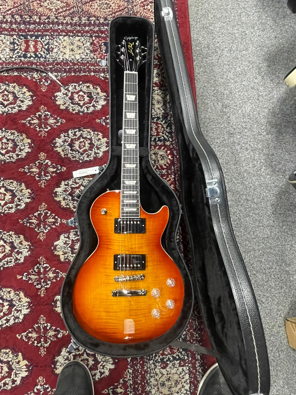 Epiphone Les Paul + Case Combo - Image 3