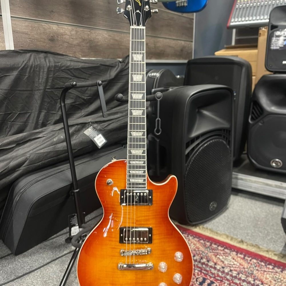 Epiphone Les Paul + Case Combo